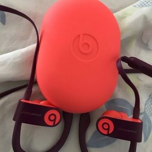 Powerbeats 3